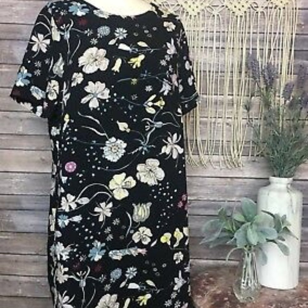 H&M🦄black floral dress short sleeve